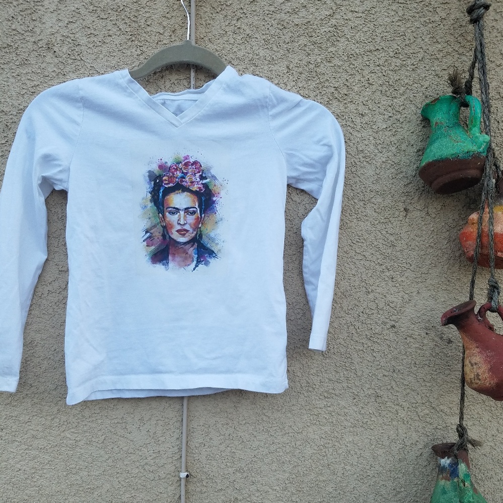 Frida Kahlo shirt